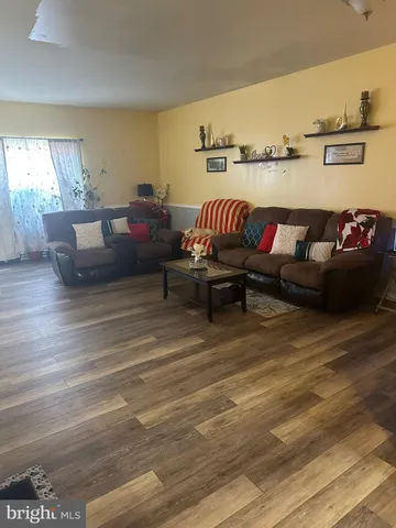 $374,900 | 1034 Rosemont Terrace, Pennsburg, PA 18073