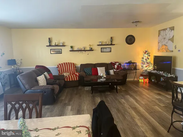 $374,900 | 1034 Rosemont Terrace, Pennsburg, PA 18073