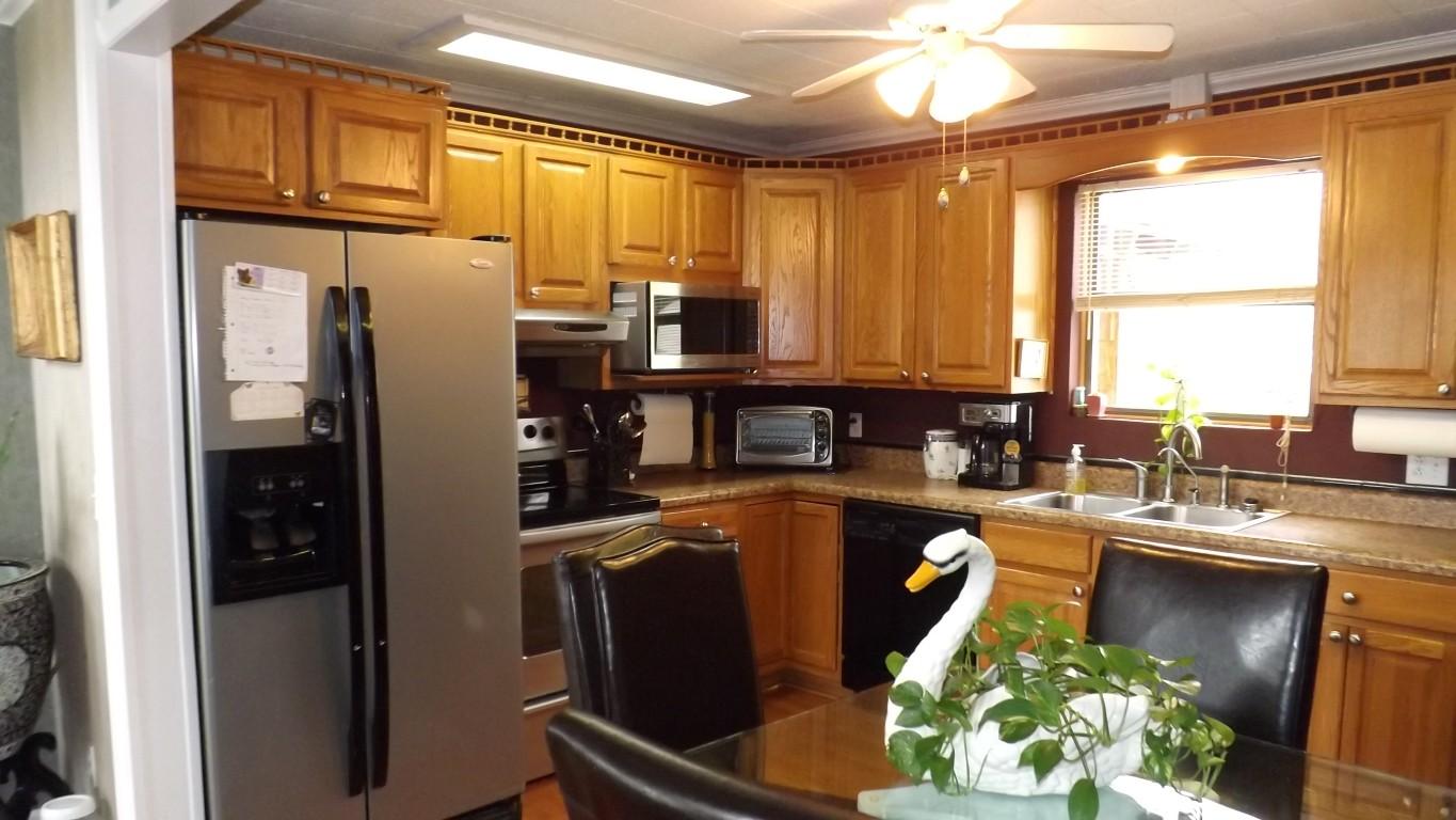 1008 Dreamland Road Spring City, TN 37381 - Photo 8 of 40 kitchen 3