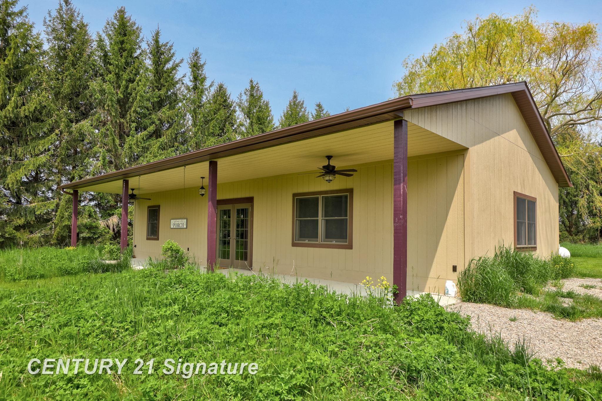 720 Pt Crescent Rd Port Port Austin, MI 48467 - Photo 40 of 79