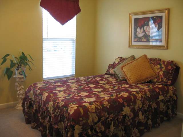 223 Ridge Bay Court, Unit LEACROFT Greenville, SC 29611 - Photo 12 of 25 Gallery Image 12