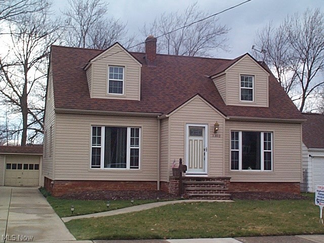 1352 Gordon Road Lyndhurst, OH 44124 - Photo 1 of 33