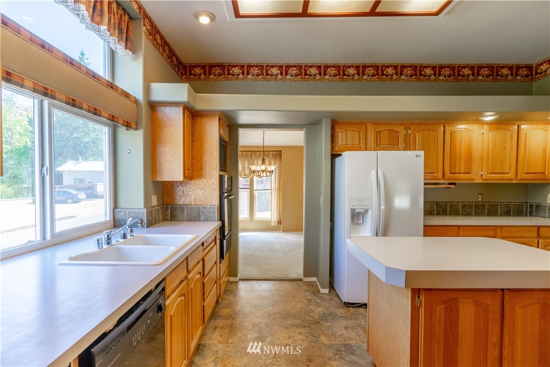 1045 Kelly Road Bellingham, WA 98226 - Photo 6 of 25