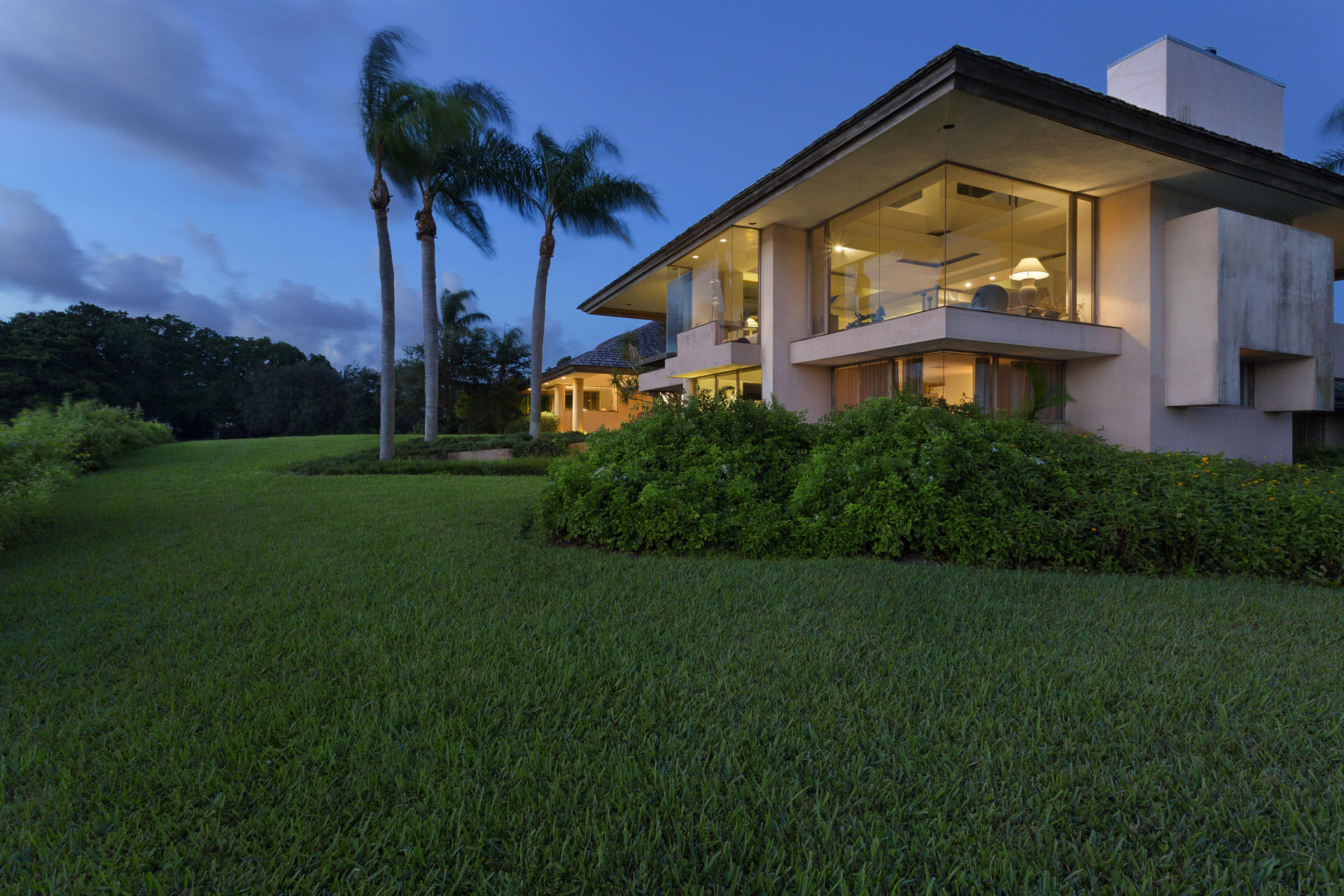 6007 Le Lac Road Boca Raton, FL 33496 - Photo 10 of 25 FRONT_IN_ANGLE