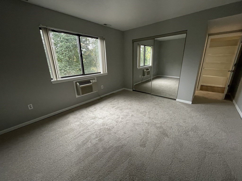 340 Sunderland Road, Unit 6 Worcester, MA 01604 - Photo 9 of 11 Gallery Image 9