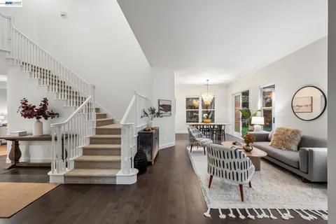 $2,095,000 | 367 Creedon Circle, Alameda, CA 94502