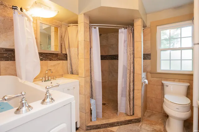 $330,000 | 9051 Middle Mt Vernon Road, Mount Vernon, IN 47620