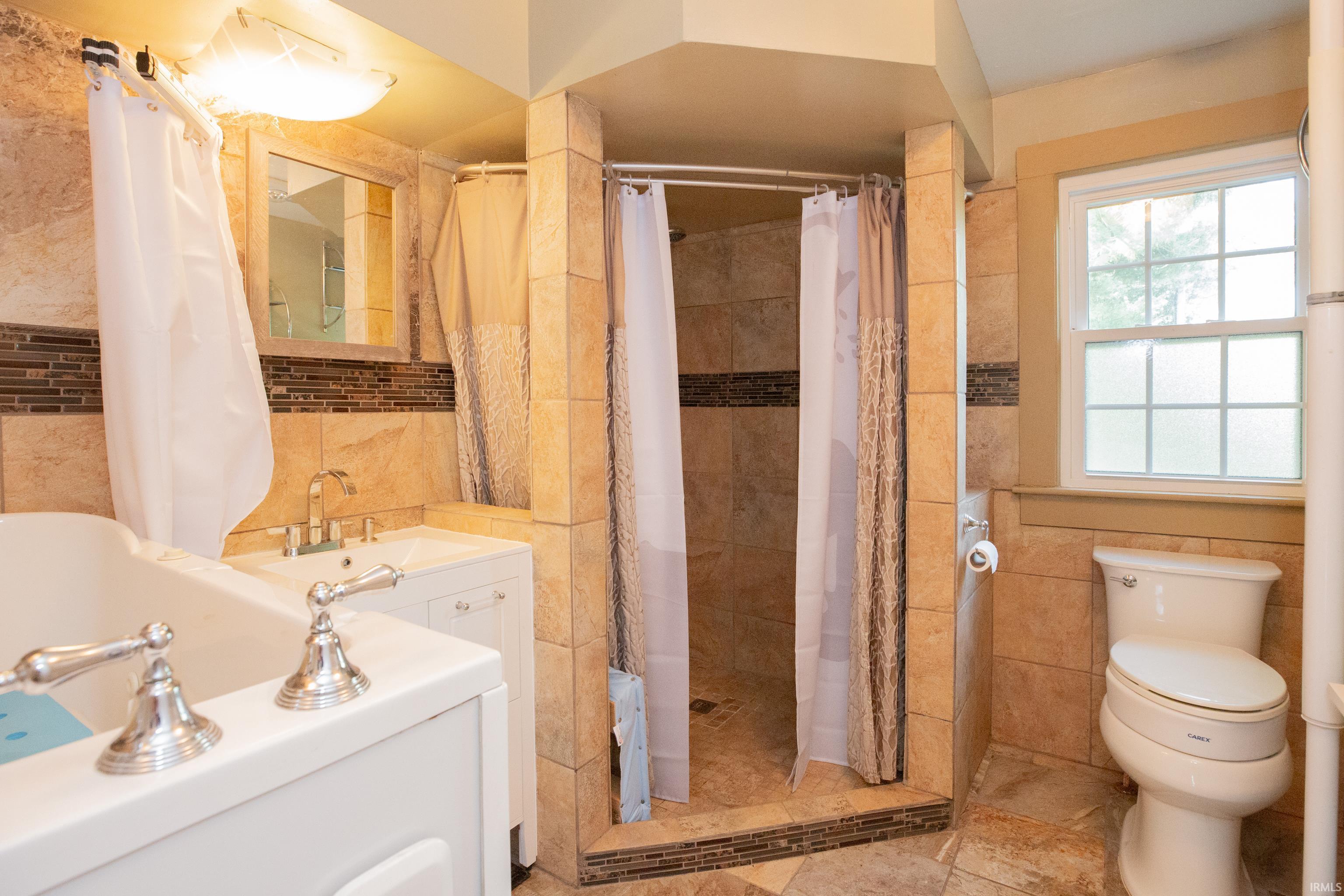 9051 Middle Mt Vernon Road Mount Vernon, IN 47620 - Photo 14 of 36