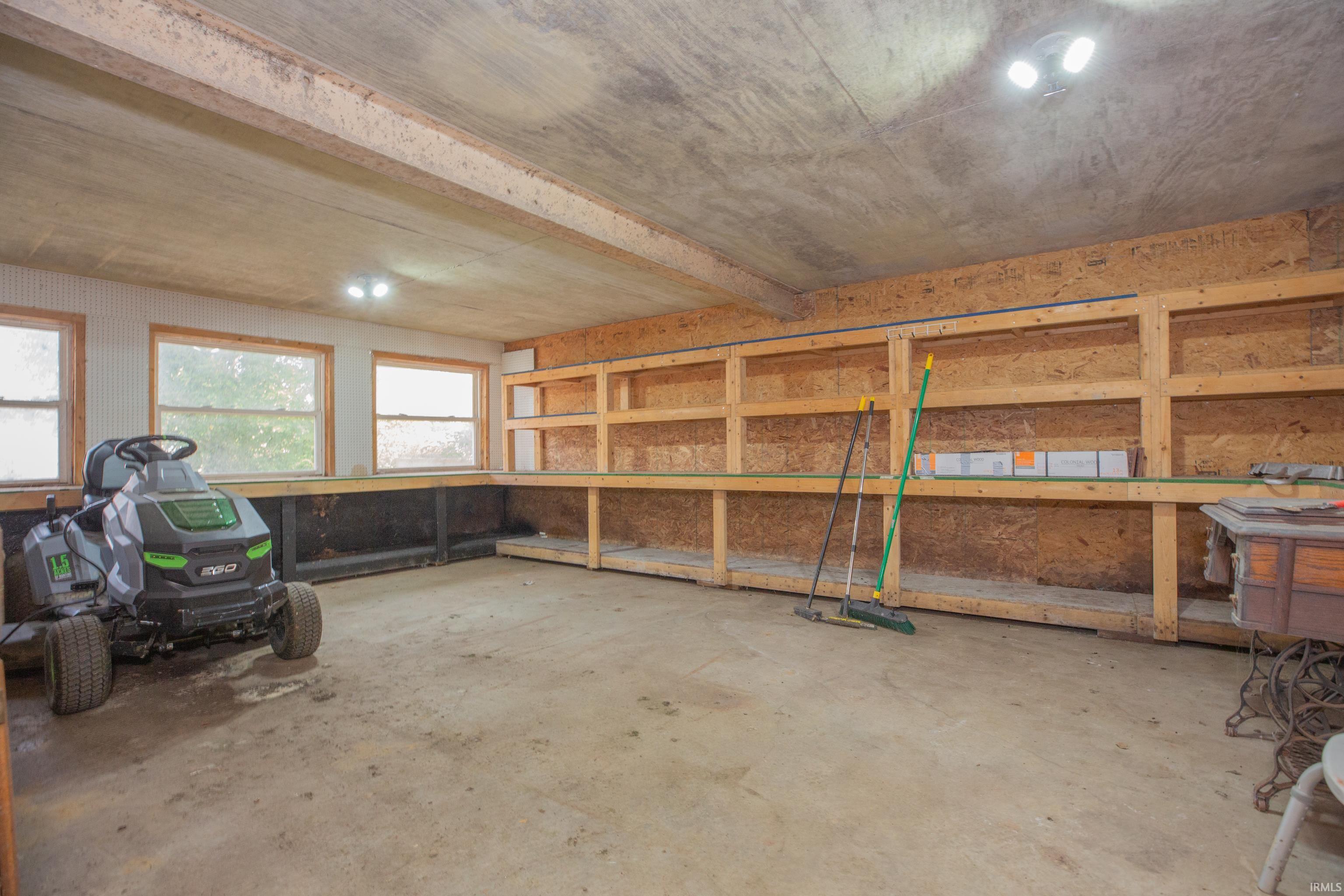 9051 Middle Mt Vernon Road Mount Vernon, IN 47620 - Photo 2 of 36