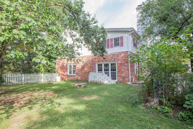 $330,000 | 9051 Middle Mt Vernon Road, Mount Vernon, IN 47620