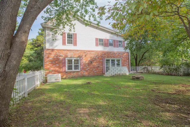 $330,000 | 9051 Middle Mt Vernon Road, Mount Vernon, IN 47620