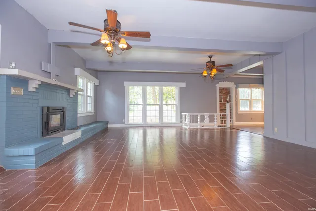 $330,000 | 9051 Middle Mt Vernon Road, Mount Vernon, IN 47620