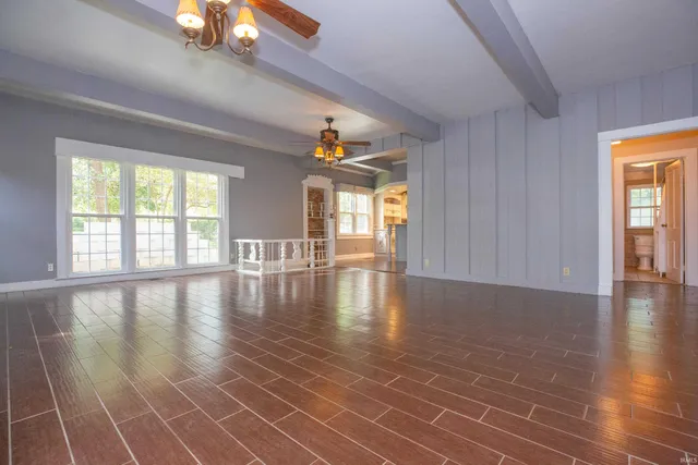 $330,000 | 9051 Middle Mt Vernon Road, Mount Vernon, IN 47620