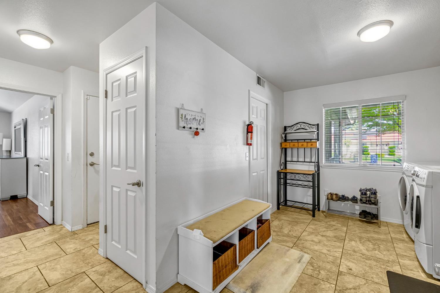 2436 Trevor Court Madera, CA 93637 - Photo 22 of 57 a room with furniture and a window