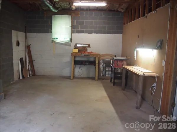 a view of a storage & utility room