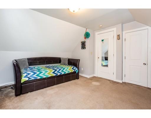 159 Powell Avenue Springfield, MA 01118 - Photo 17 of 30 a living room with furniture