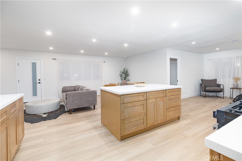 1431 North Eucalyptus Avenue Rialto, CA 92376 - Photo 23 of 41 kitchen