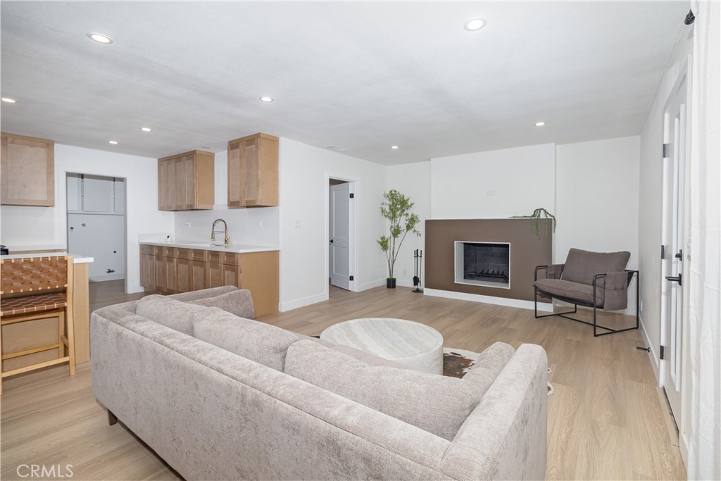 1431 North Eucalyptus Avenue Rialto, CA 92376 - Photo 24 of 41 living room