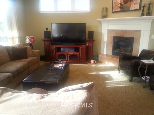 803 South 38th Court Renton, WA 98055 - Photo 2 of 25
