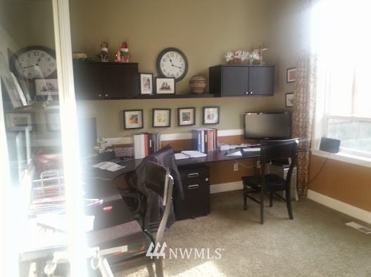 803 South 38th Court Renton, WA 98055 - Photo 4 of 25