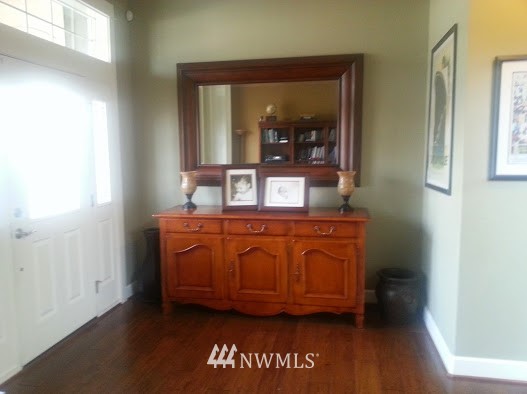 803 South 38th Court Renton, WA 98055 - Photo 5 of 25