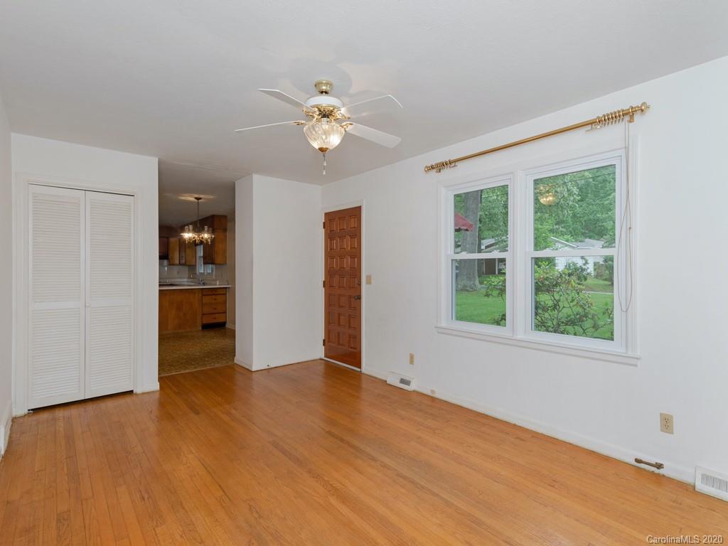 34 Azalea Road, Unit 31 Arden, NC 28704 - Photo 2 of 18 Gallery Image 2