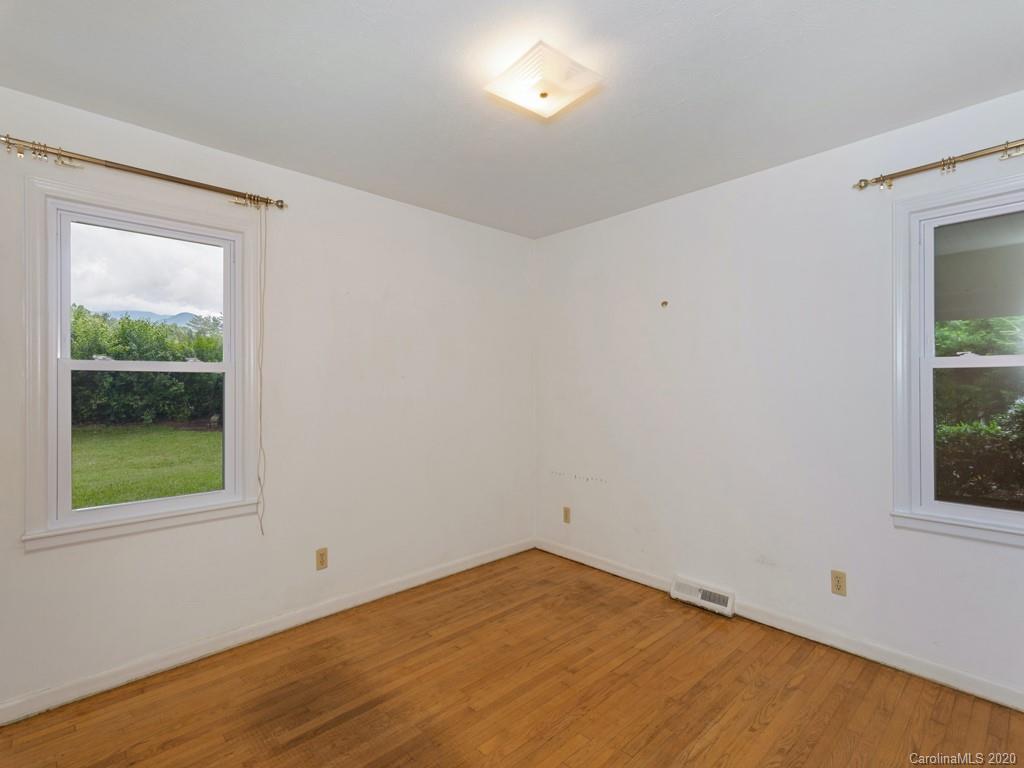 34 Azalea Road, Unit 31 Arden, NC 28704 - Photo 13 of 18 Gallery Image 13
