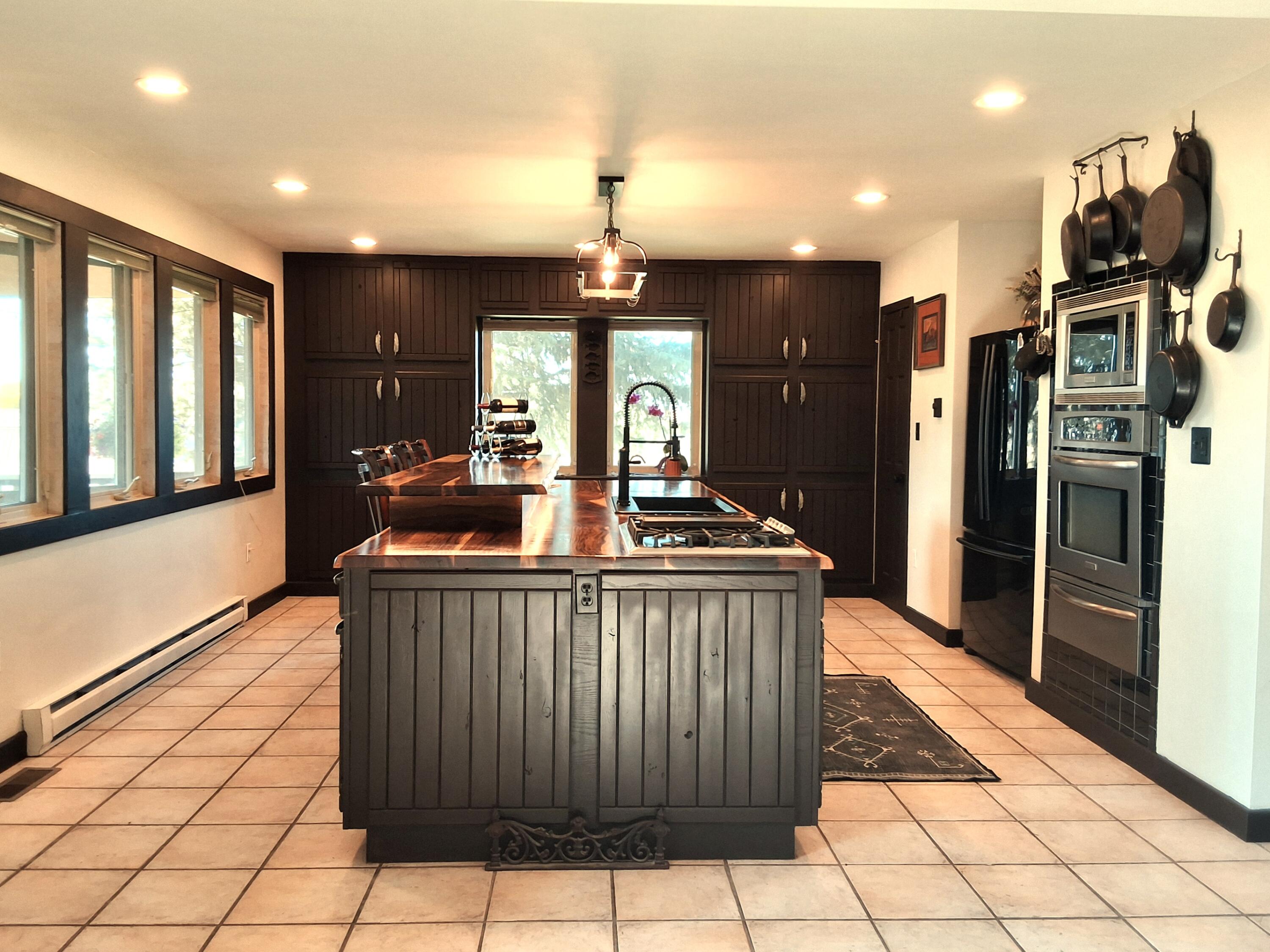354 Bird Farm Road Sheridan, WY 82801 - Photo 30 of 51 Kitchen