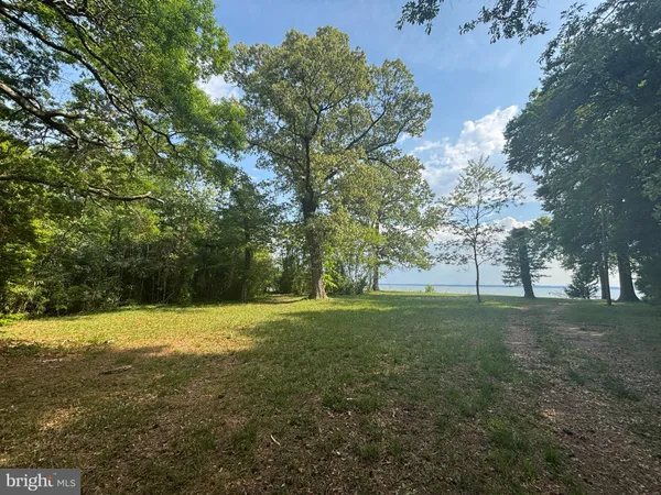 $575,000 | 15567 Potomac River Drive, Cobb Island, MD 20625