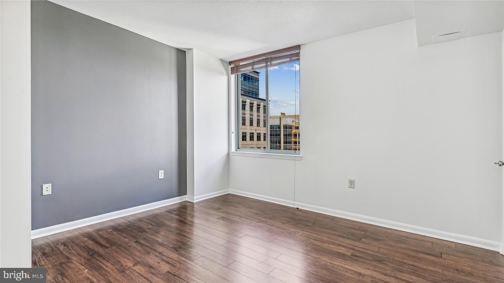 851 North Glebe Road, Unit 1016 Arlington, VA 22203 - Photo 13 of 41 Bedroom