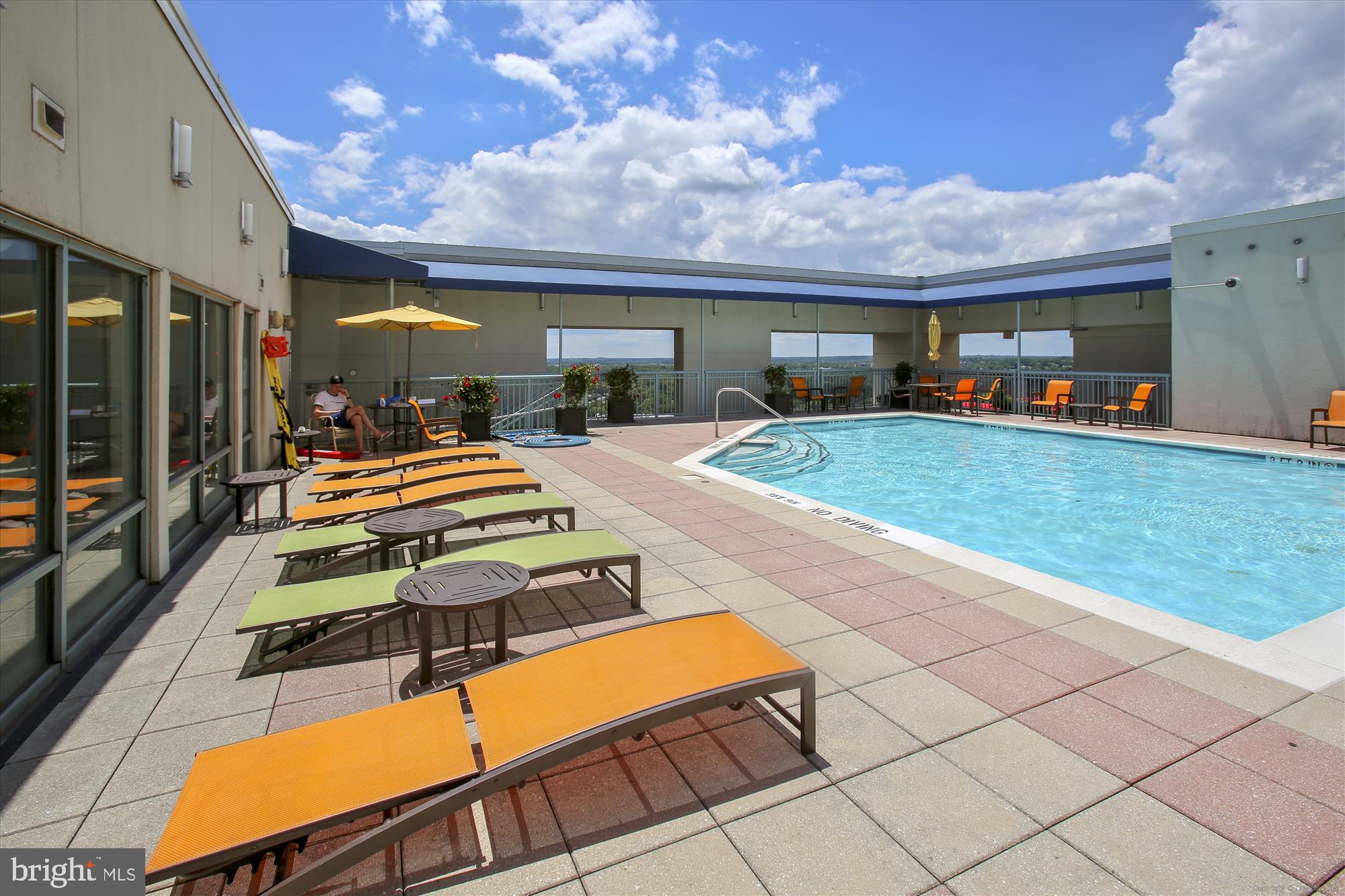 851 North Glebe Road, Unit 1016 Arlington, VA 22203 - Photo 23 of 41 The Continental Rooftop Pool Deck