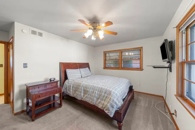 $229,900 | 283 West 10th Street, Chicago Heights, IL 60411