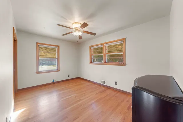 $229,900 | 283 West 10th Street, Chicago Heights, IL 60411