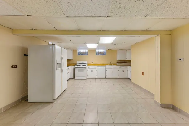 $229,900 | 283 West 10th Street, Chicago Heights, IL 60411