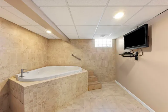 $229,900 | 283 West 10th Street, Chicago Heights, IL 60411