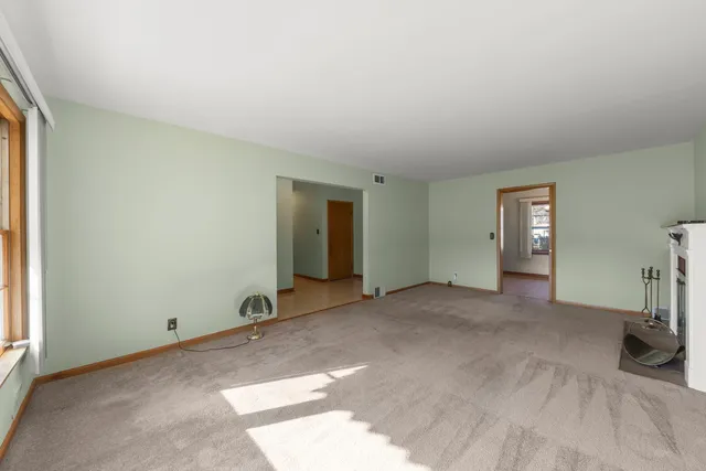 $229,900 | 283 West 10th Street, Chicago Heights, IL 60411