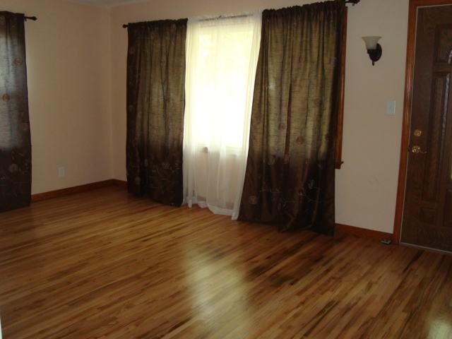 321 Barbara Road Pekin, IL 61554 - Photo 2 of 12 Gallery Image 2