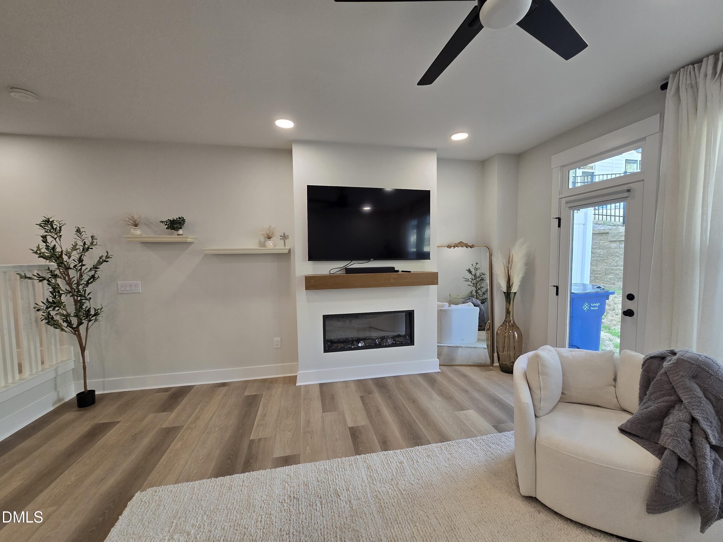 4019 Elk Crk Lane Raleigh, NC 27612 - Photo 5 of 22 20260311_103019