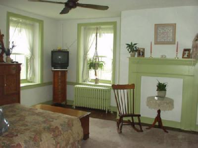 2822 Stonesthrow Road Bethlehem, PA 18015 - Photo 7 of 9 Master bedroom