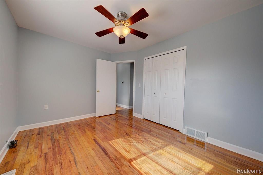 6480 Dillon Road Garden City, MI 48135 - Photo 23 of 45