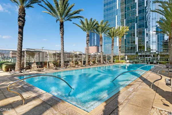 $705,000 | 877 Francisco Street, Unit 1112, Los Angeles, CA 90017