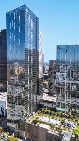 $705,000 | 877 Francisco Street, Unit 1112, Los Angeles, CA 90017