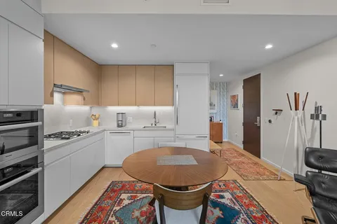 $699,000 | 877 Francisco Street, Unit 1112, Los Angeles, CA 90017