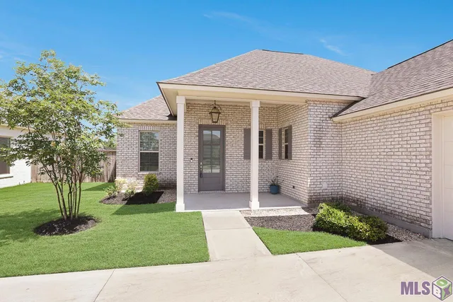 $356,000 | 36310 Belle Reserve Avenue, Prairieville, LA 70769