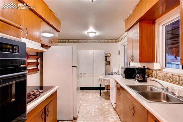 3402 Santa Rosa Street Colorado Springs, CO 80909 - Photo 11 of 28 Gallery Image 11
