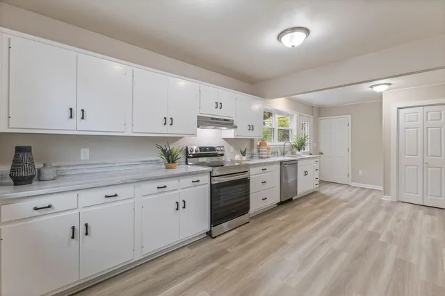 $519,900 | 42 Reynolds Street, South Portland, ME 04106