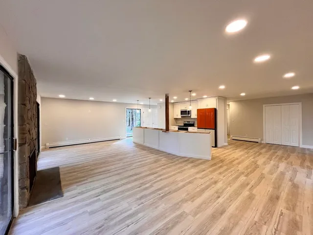 $799,900 | 23 Orchard Drive, Durham, NH 03824