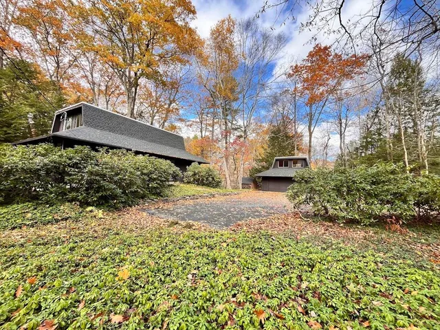 $799,900 | 23 Orchard Drive, Durham, NH 03824