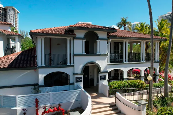 $2,595 | 17900 Northeast 31st Court, Unit 3117, Aventura, FL 33160