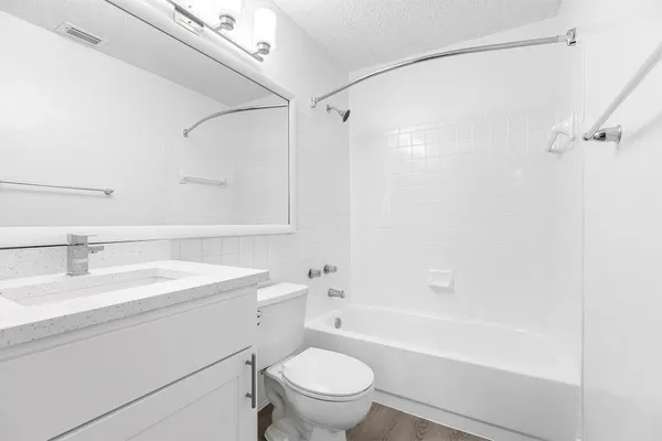 $2,595 | 17900 Northeast 31st Court, Unit 3117, Aventura, FL 33160